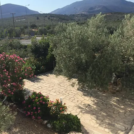 Ξενοδοχείο με διαμερίσματα Hani Λυγουριό